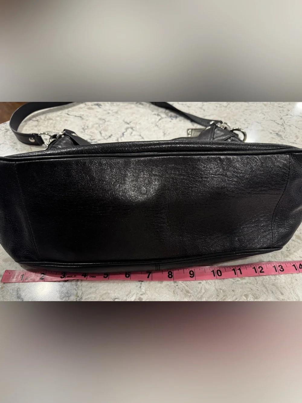 Vintage COACH Madison Shoulder Handbag Classic Black Leather 13250 Purple Lining